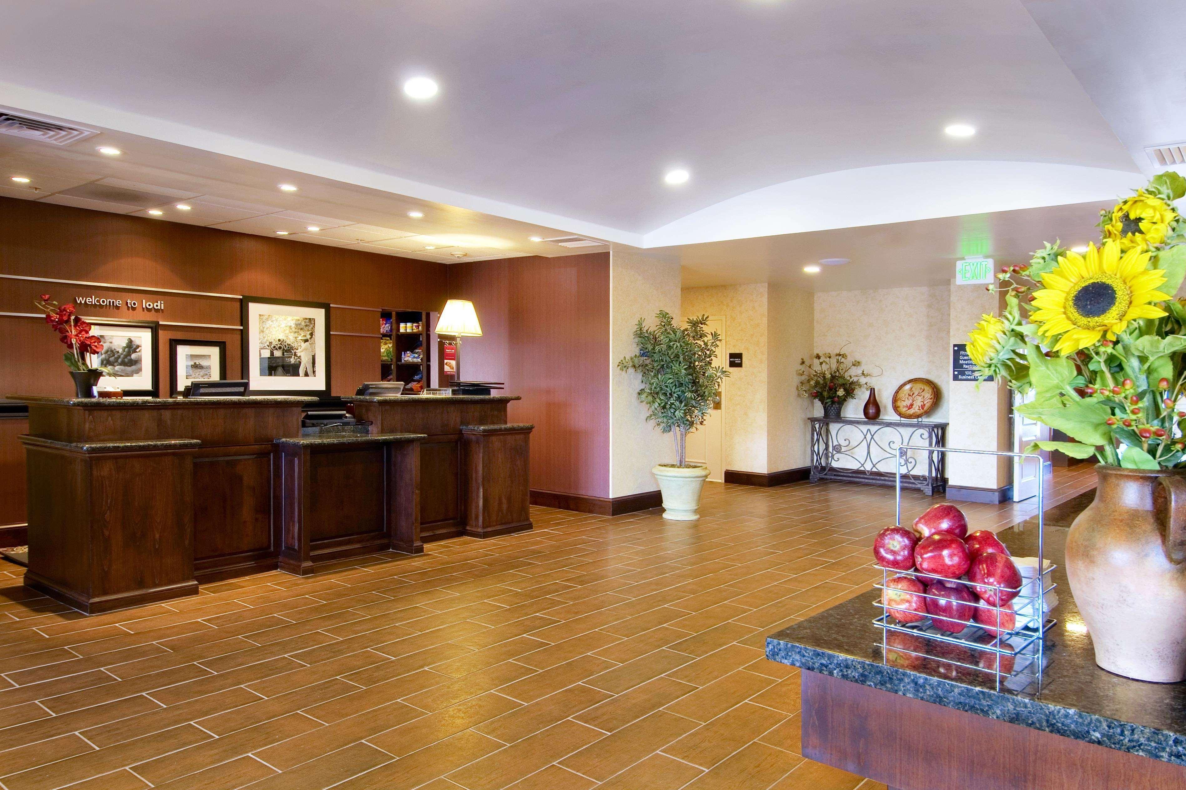 Hampton Inn & Suites Lodi Dalaman gambar