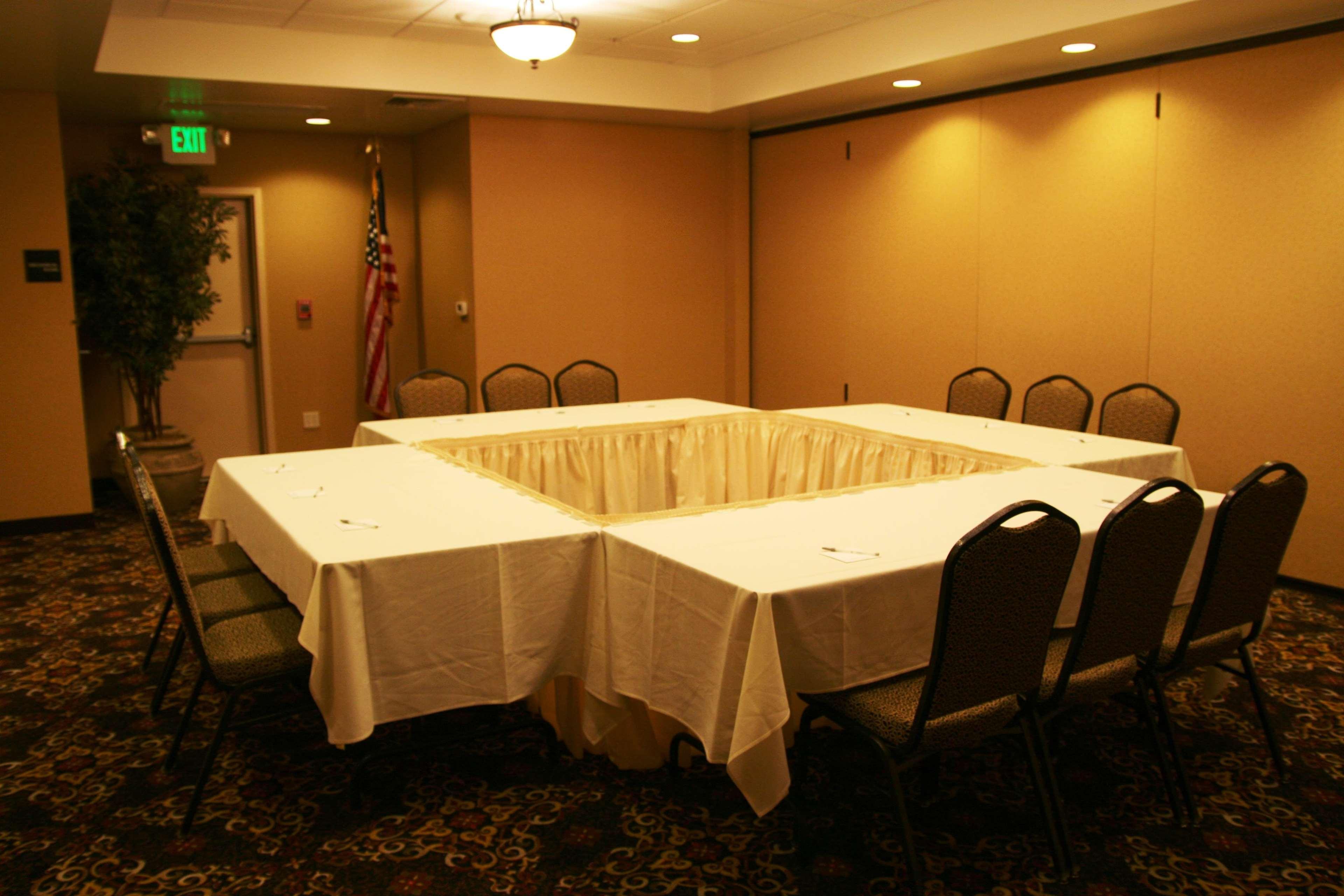 Hampton Inn & Suites Lodi Perniagaan gambar