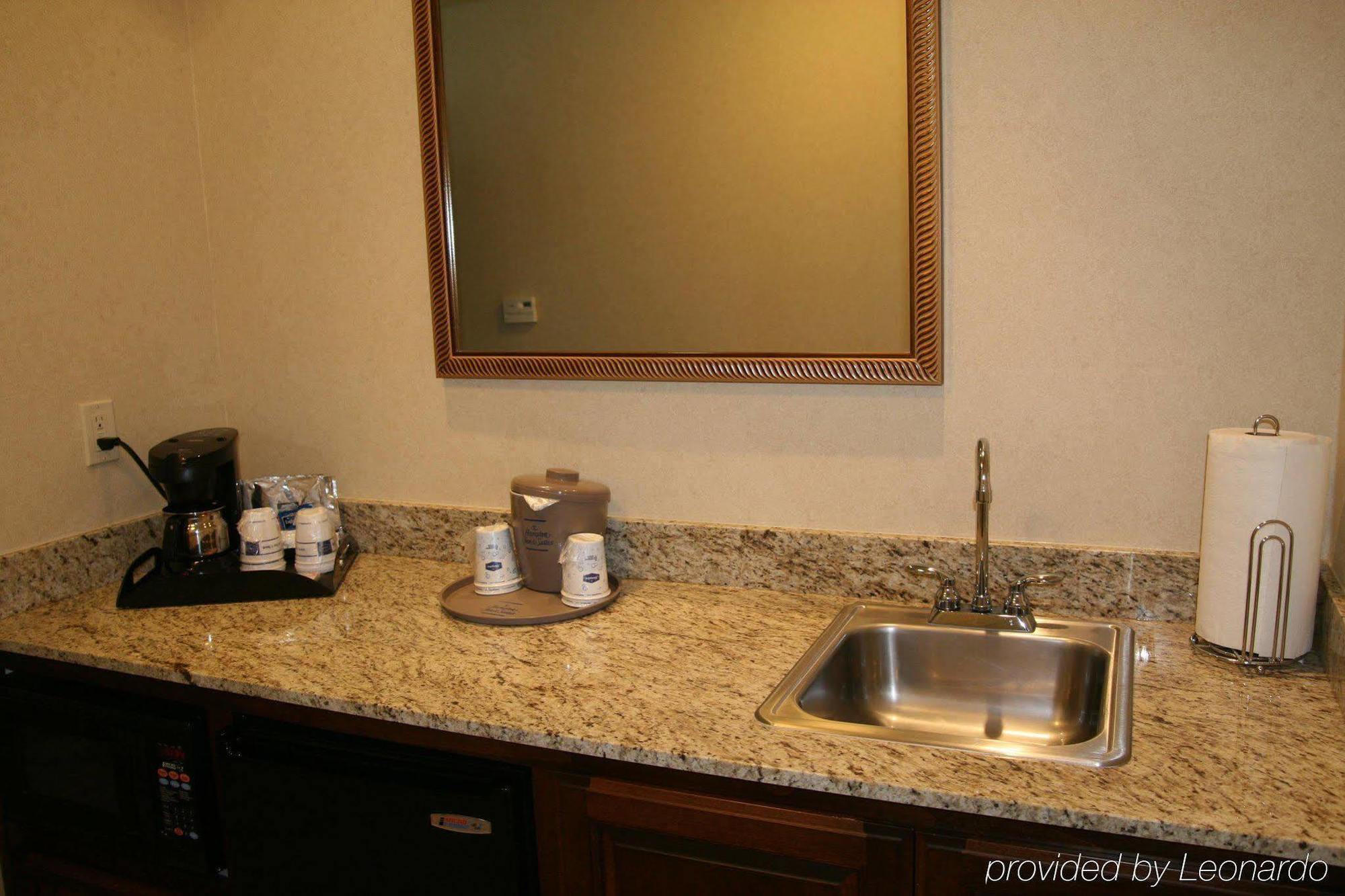 Hampton Inn & Suites Lodi Bilik gambar