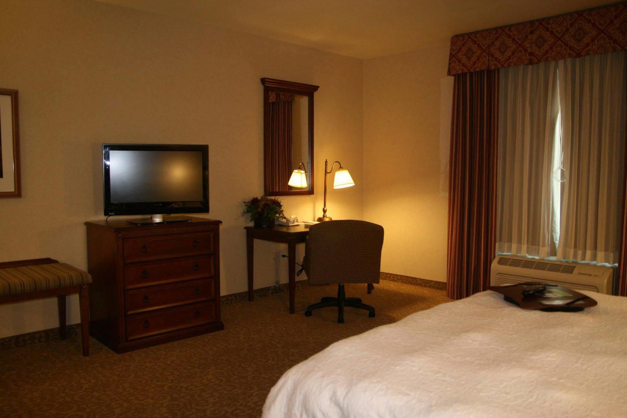 Hampton Inn & Suites Lodi Bilik gambar