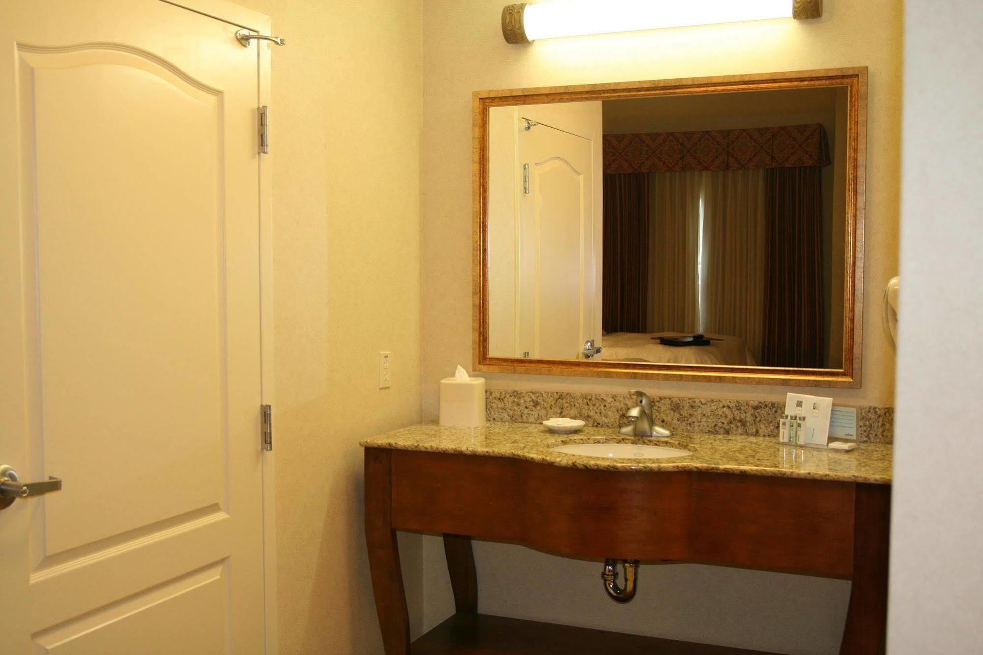 Hampton Inn & Suites Lodi Bilik gambar